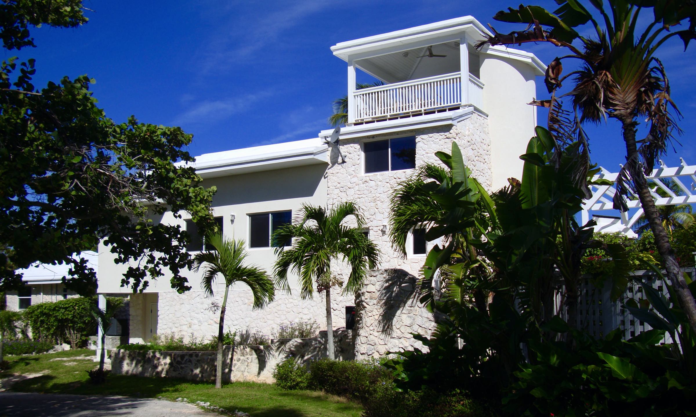 Helios House Vacation Rental Estate Eleuthera Bahamas